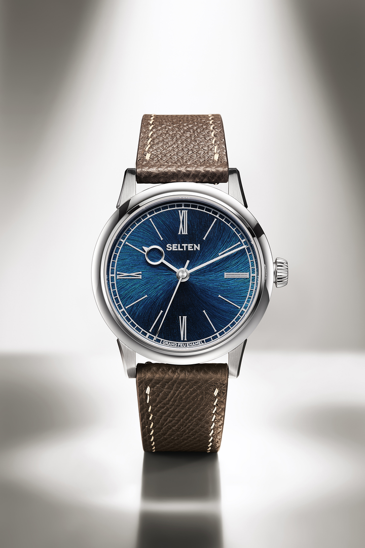 Spiral - Sunbird Blue Selten Grand Feu Enamel Series